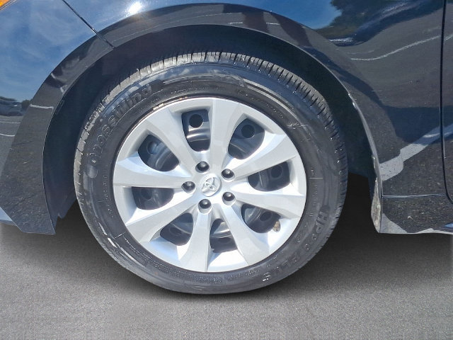 Used 2024 Toyota Corolla LE FWD image 7