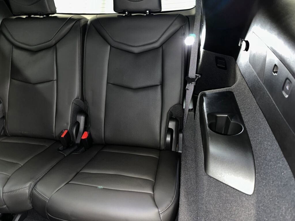 Certified 2025 Cadillac XT6 Sport w/ Technology Package image 31