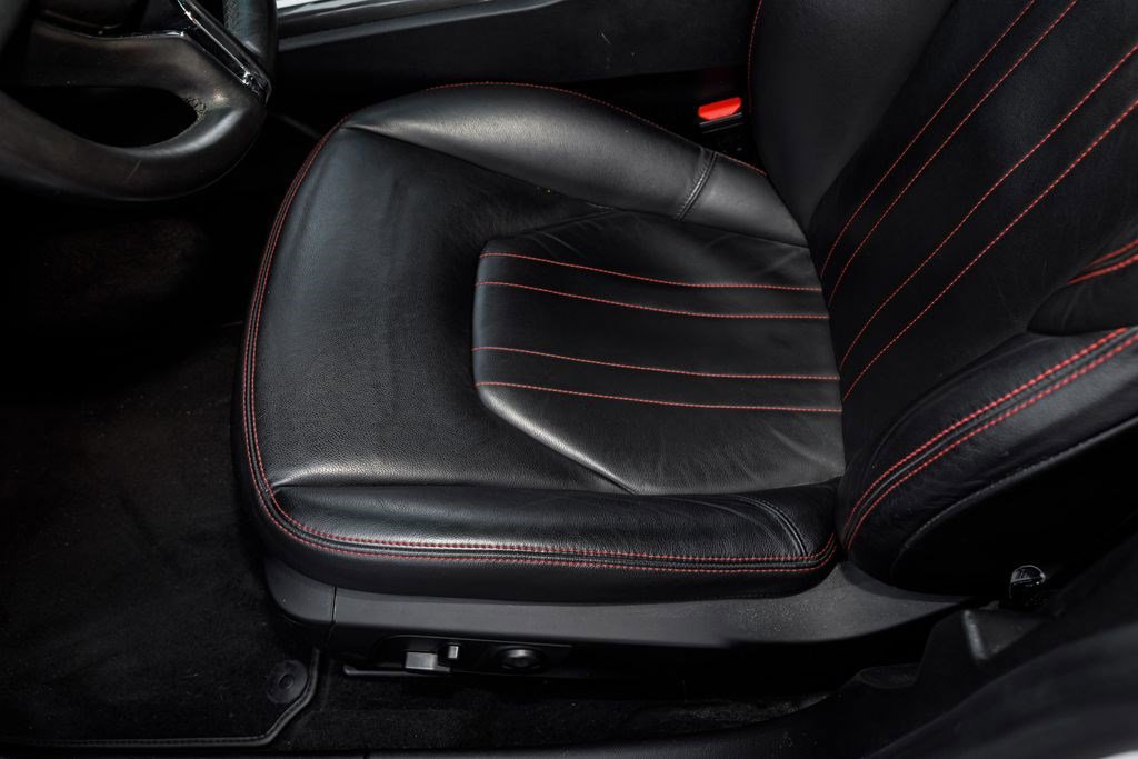 Used 2016 Maserati Ghibli image 35