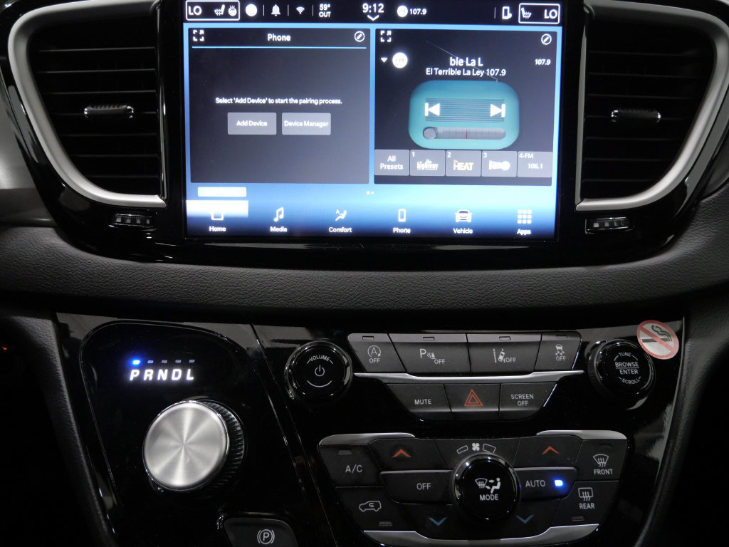 Used 2025 Chrysler Pacifica Select FWD image 20