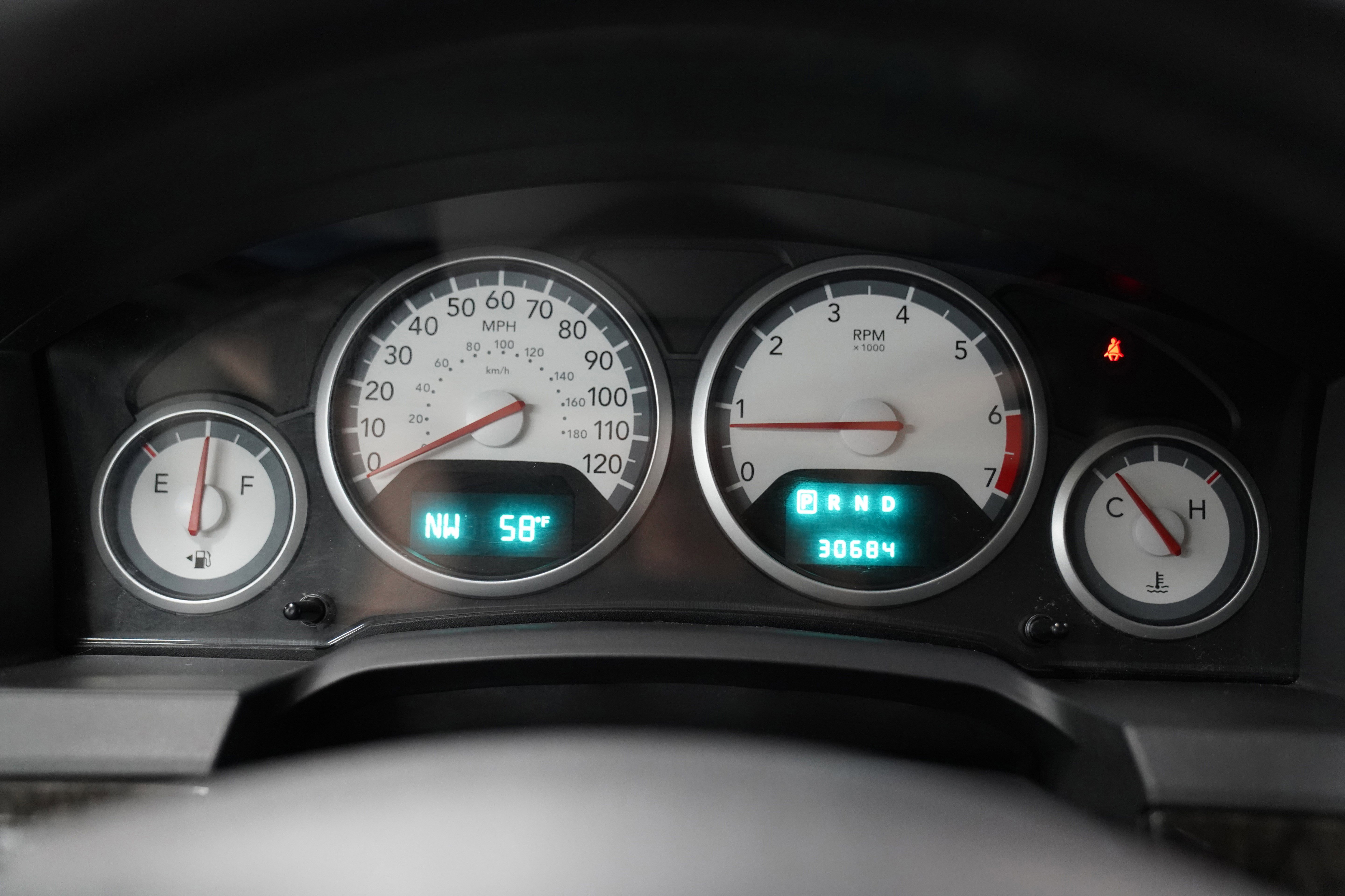 Used 2010 Dodge Grand Caravan SXT FWD image 19