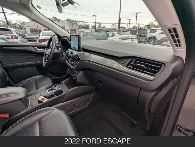 Used 2022 Ford Escape Titanium w/ Class II Trailer Tow Package AWD/4WD image 25