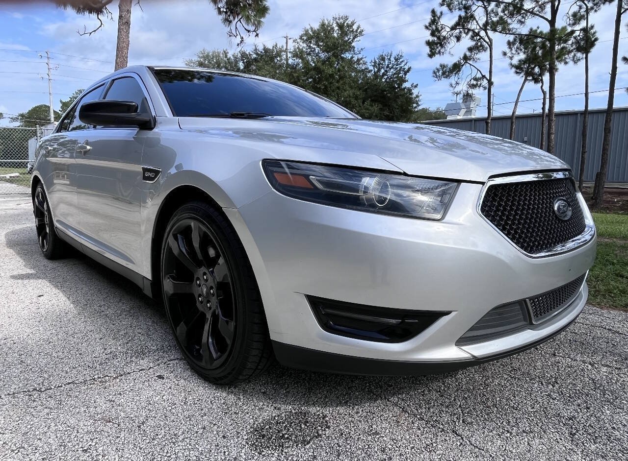 Used 2019 Ford Taurus SHO AWD/4WD image 14