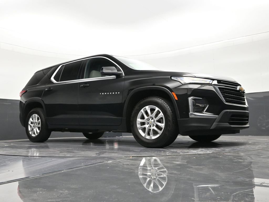 Used 2023 Chevrolet Traverse LS FWD image 27