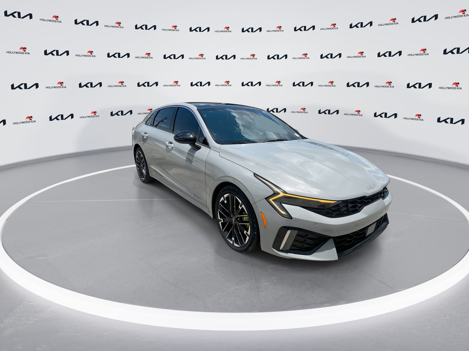 Used 2025 Kia K5 GT FWD image 2