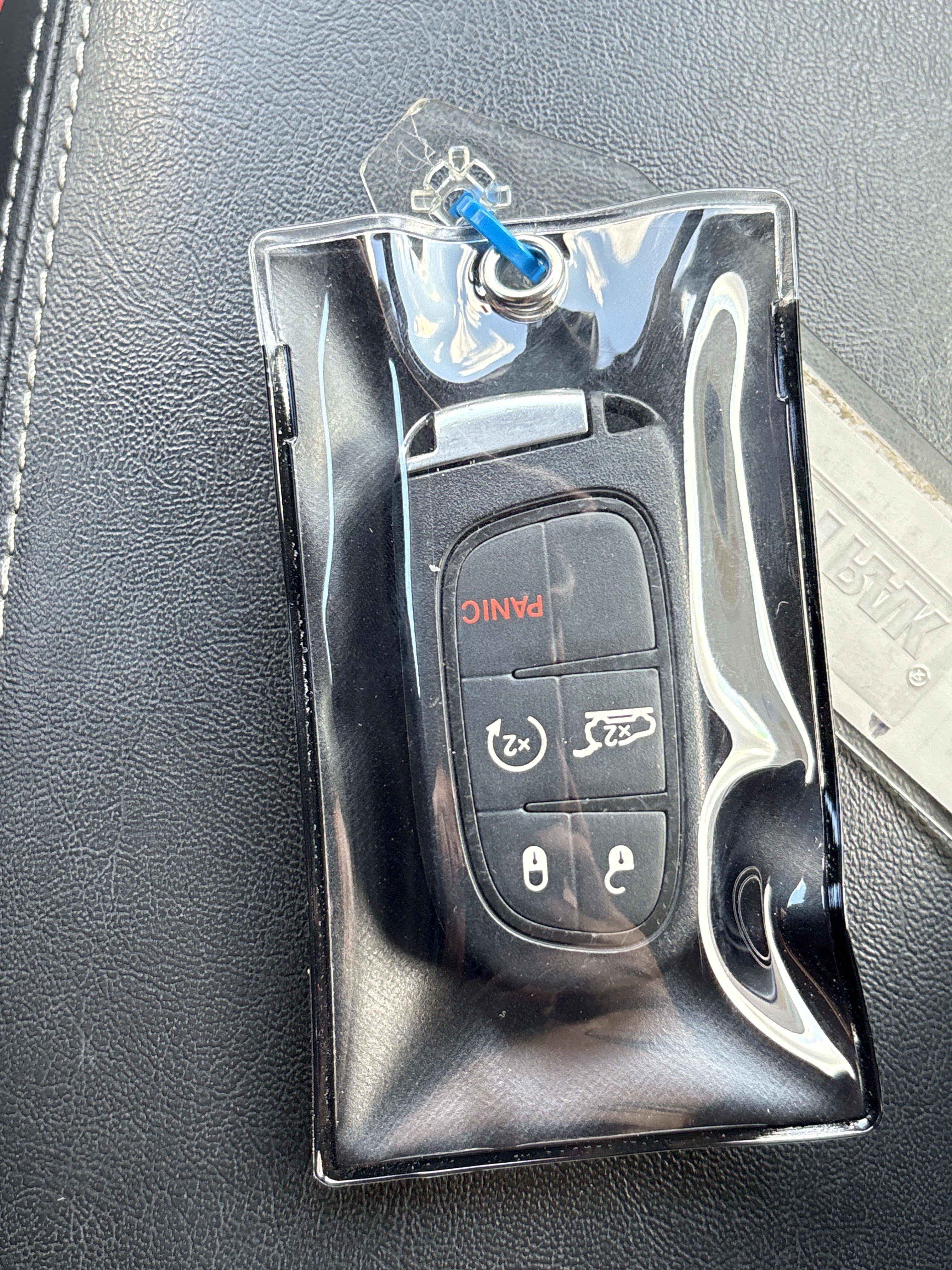 Used 2023 Jeep Cherokee Altitude Lux AWD/4WD image 35