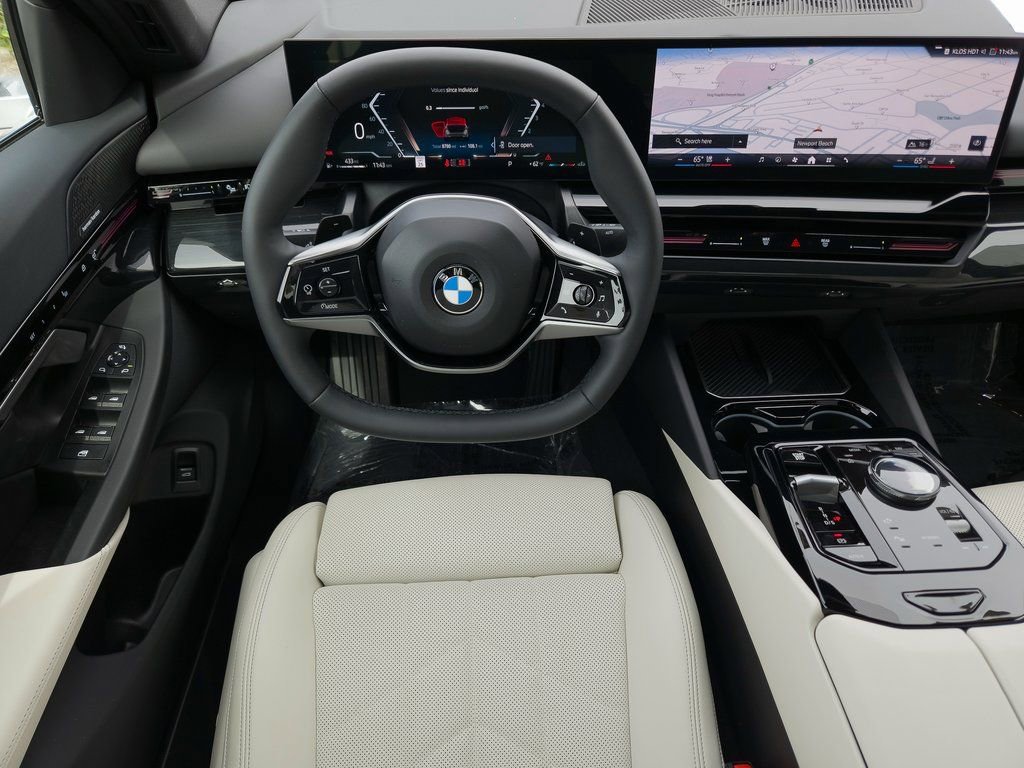 Certified 2025 BMW 530i image 19
