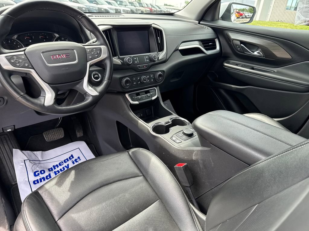 Used 2024 GMC Terrain SLT AWD/4WD image 12
