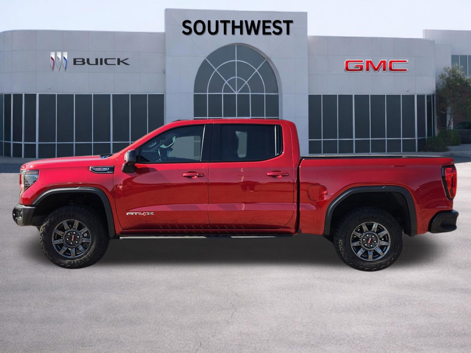 Used 2024 GMC Sierra 1500 AT4X image 3