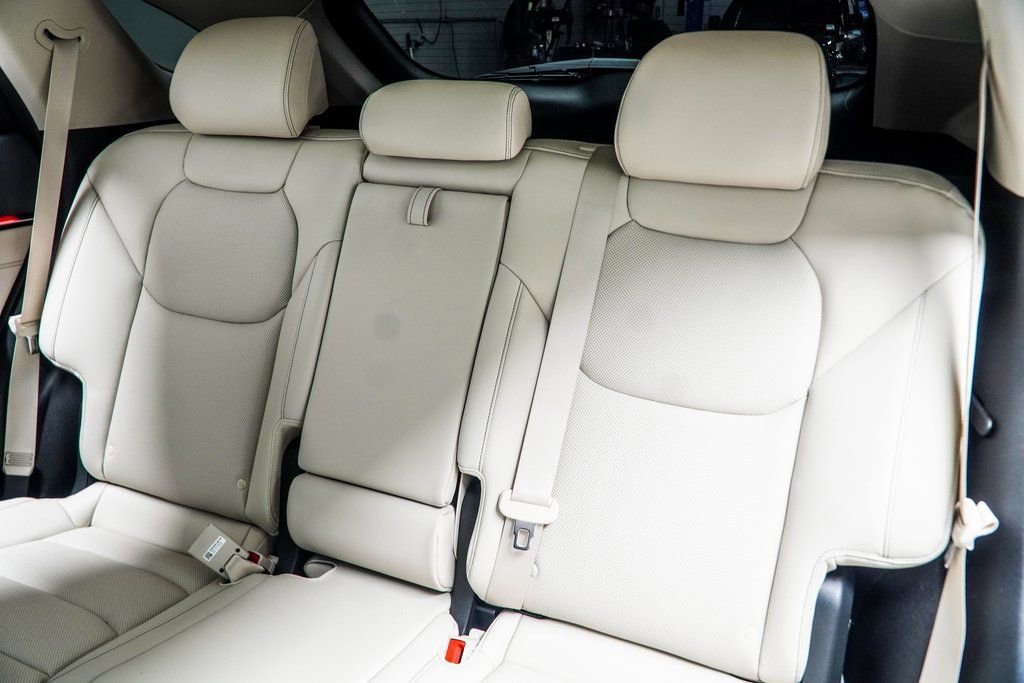 Used 2026 Genesis GV70 2.5T Select image 49