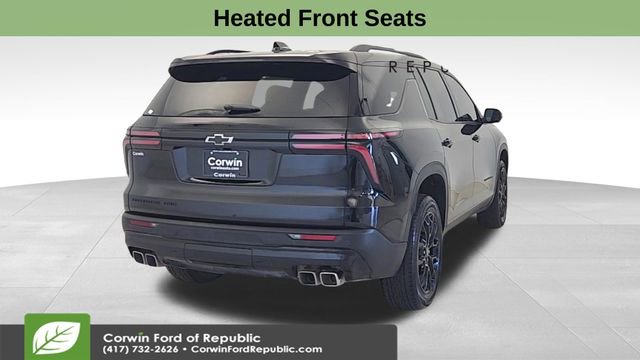 Used 2025 Chevrolet Traverse LT w/ Midnight/Sport Edition image 8