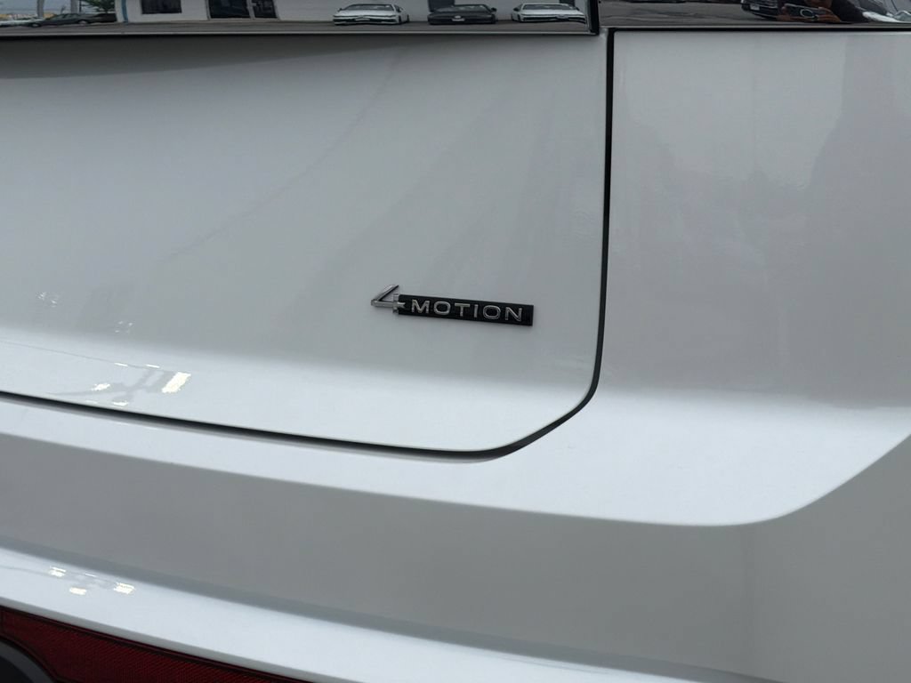 New 2026 Volkswagen Atlas Cross Sport SE AWD/4WD image 6