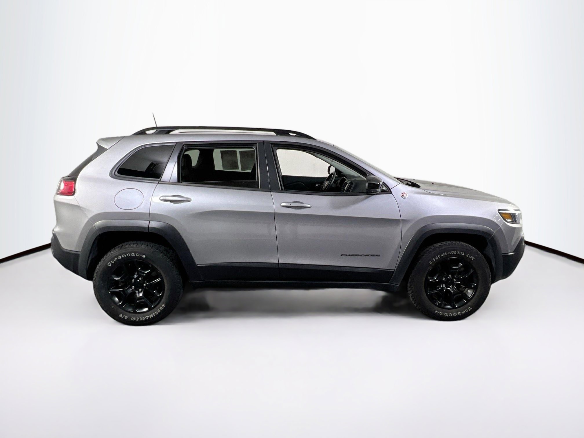 Used 2022 Jeep Cherokee Trailhawk w/ Trailer Tow Group image 4