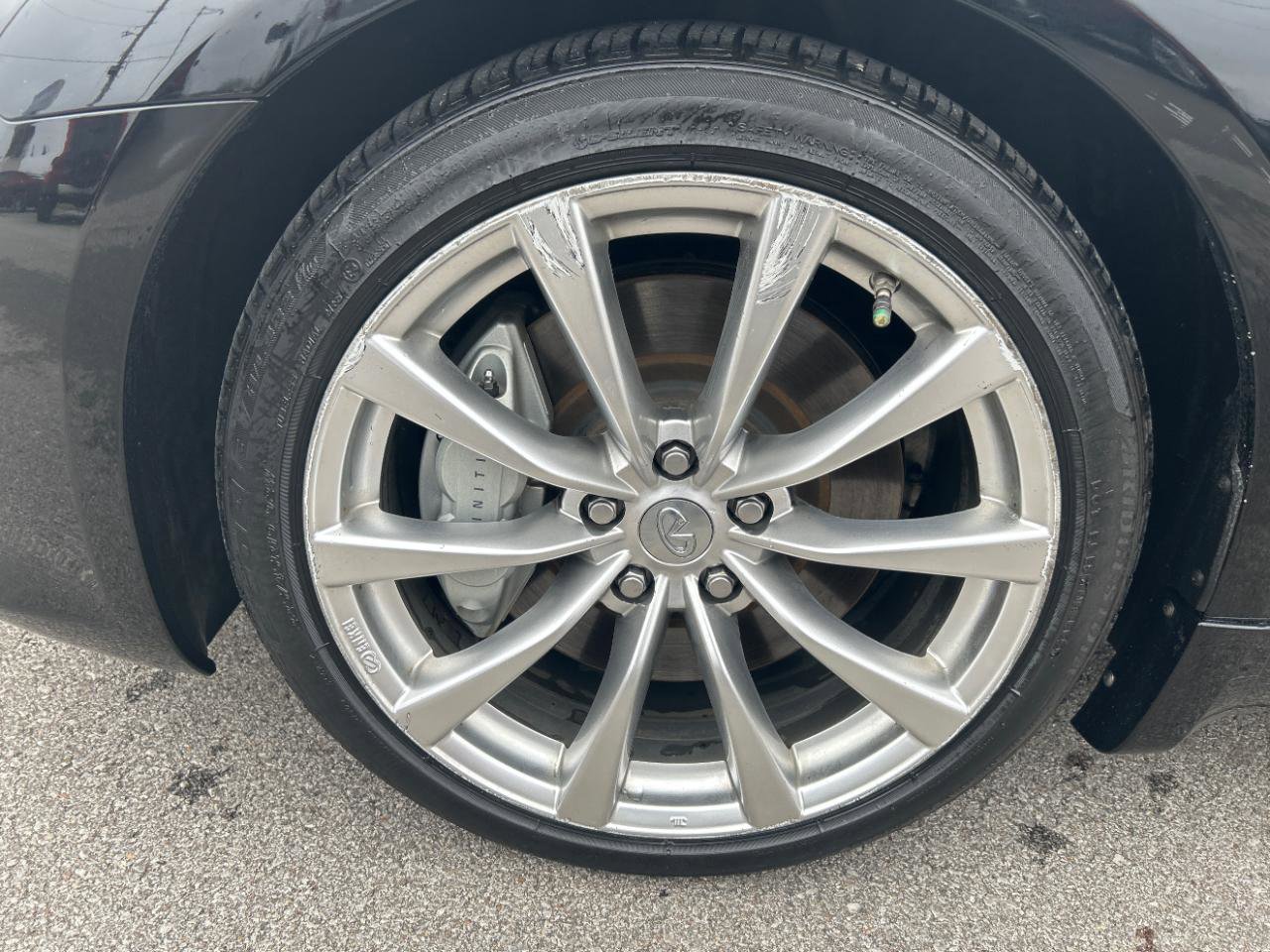 Used 2010 INFINITI G37 Sport w/ Premium Pkg image 11