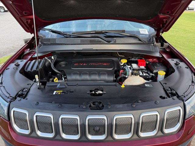 Used 2022 Jeep Compass Latitude w/ Convenience Group AWD/4WD image 28