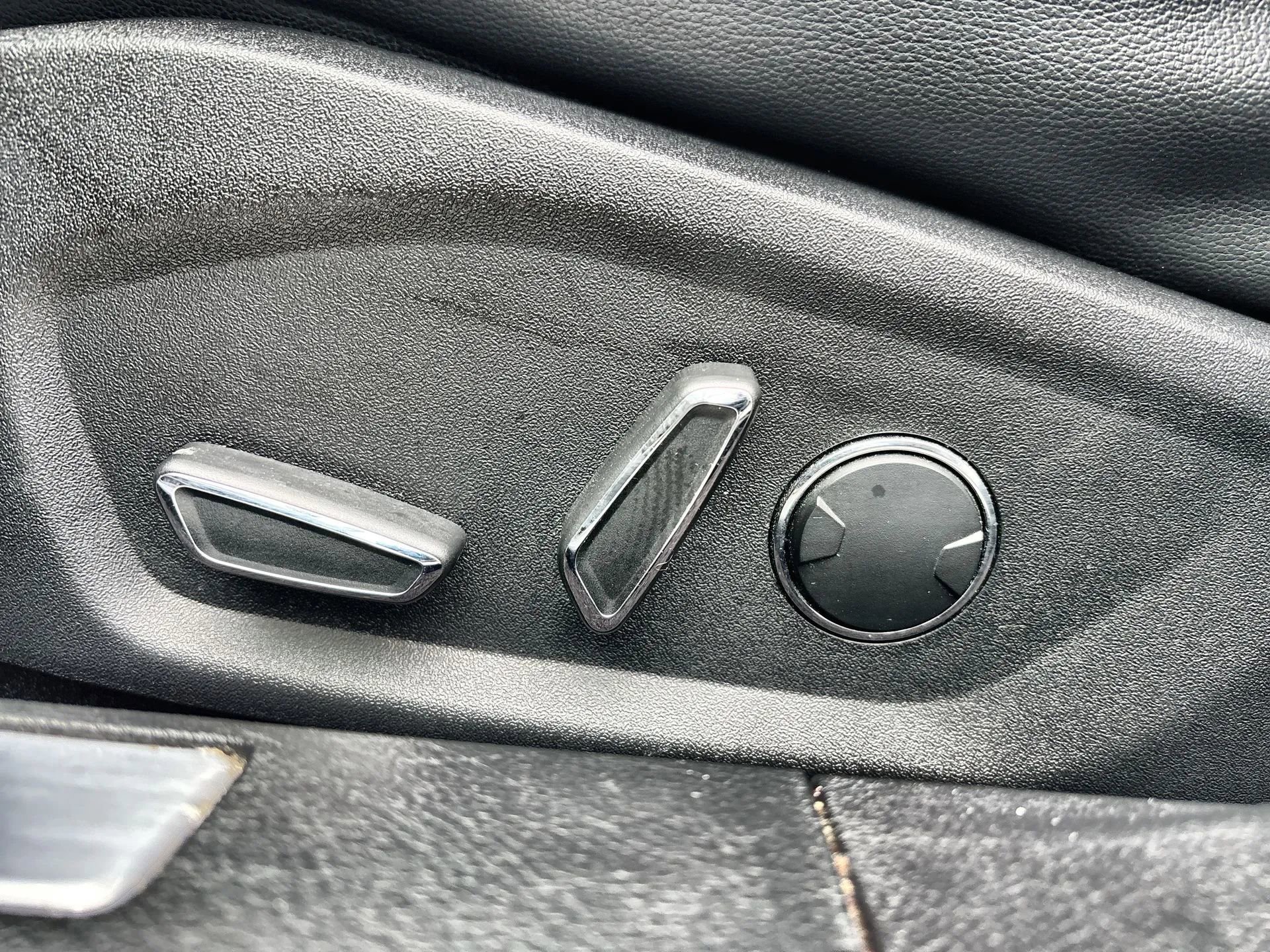 Used 2017 Ford Fusion Titanium image 14