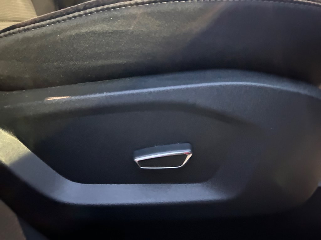 Used 2017 Ford Edge SEL w/ Cargo Accessory Package FWD image 19