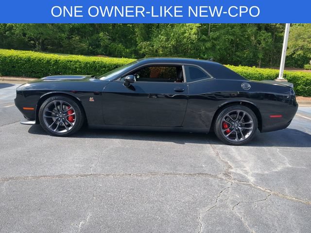 Certified 2022 Dodge Challenger R/T Scat Pack w/ Plus Package RWD image 2