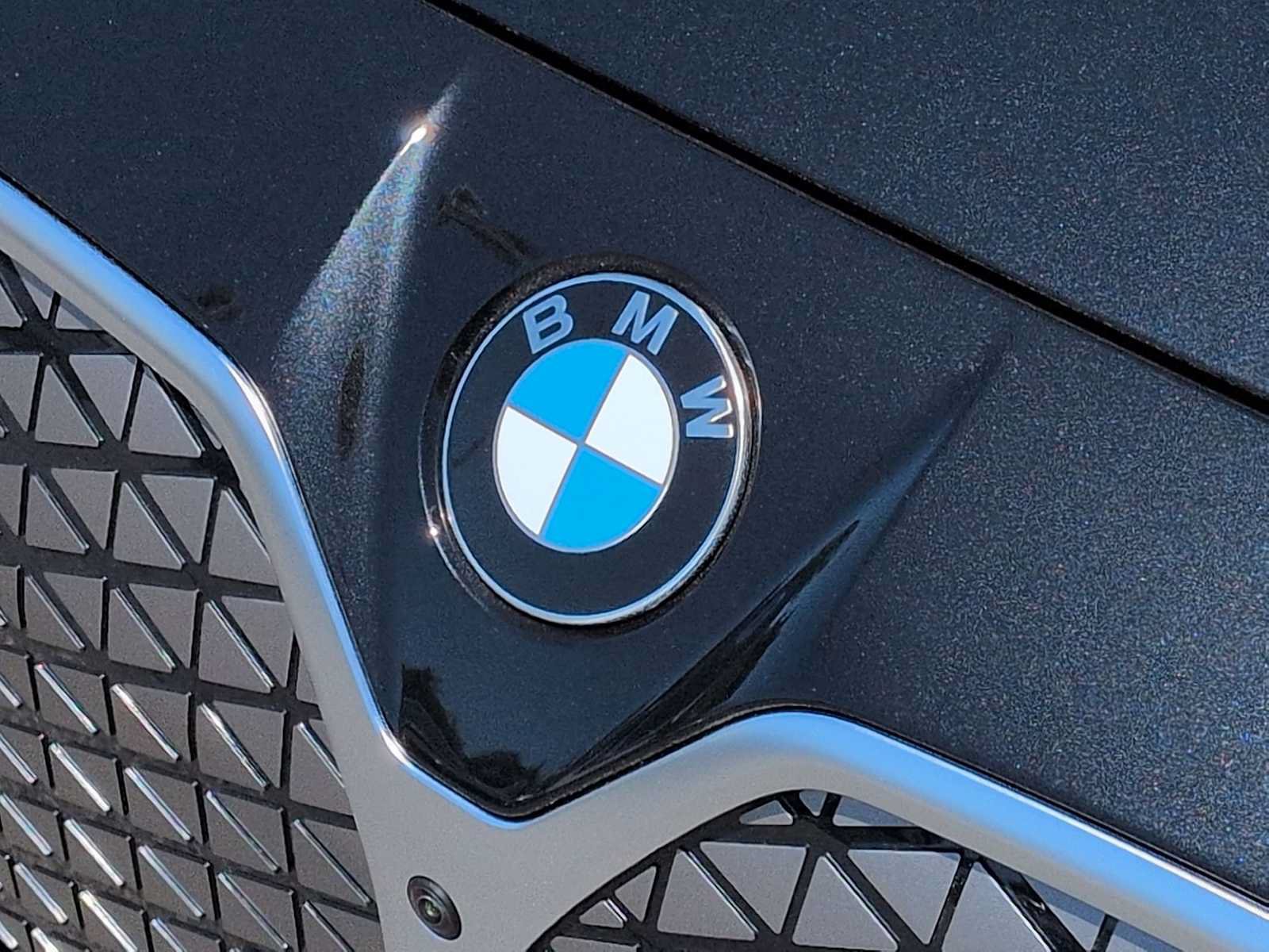 Used 2026 BMW i4 xDrive40i w/ M Sport Package AWD/4WD image 12