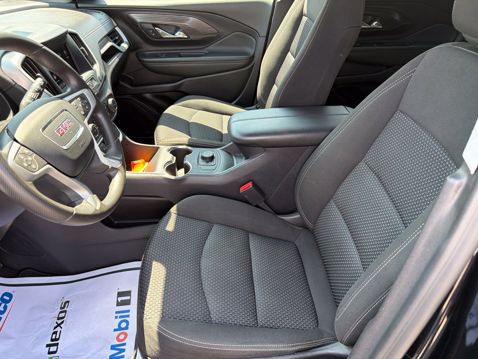 Used 2024 GMC Terrain SLE AWD/4WD image 24