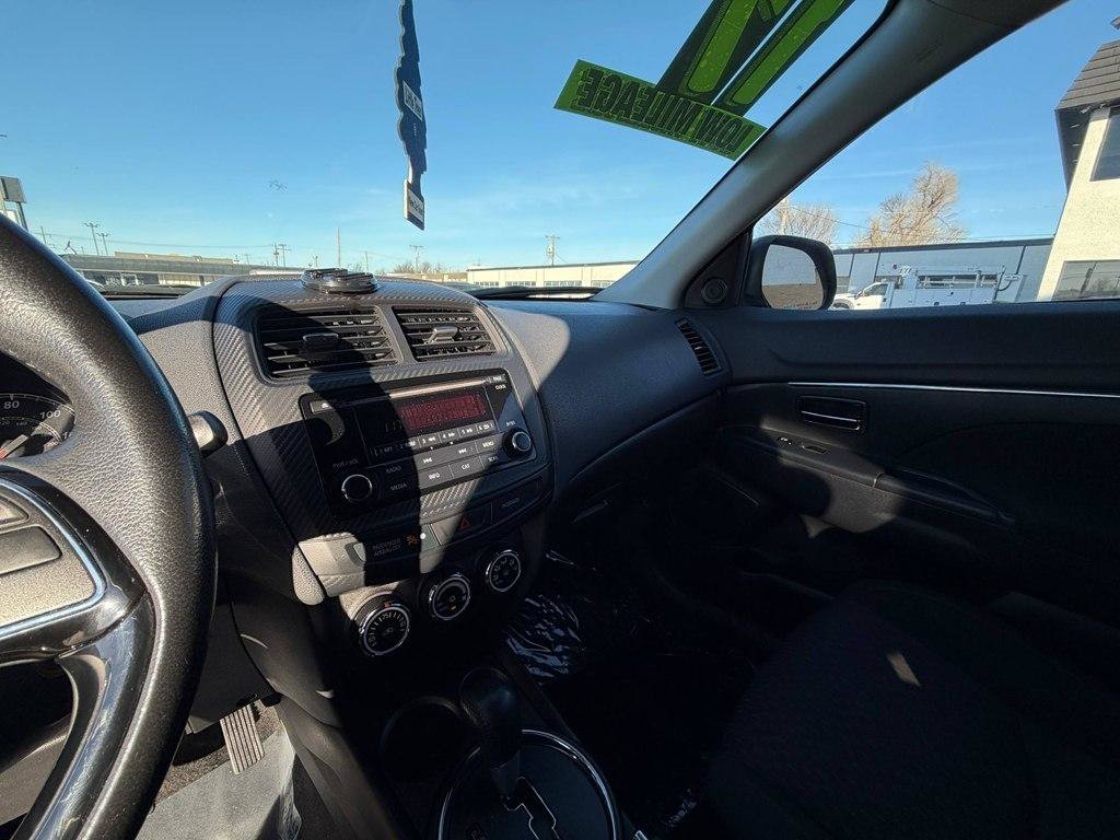 Used 2017 Mitsubishi Outlander Sport LE FWD image 33