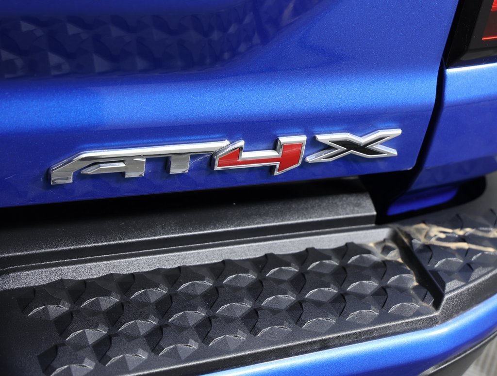 Used 2023 GMC Canyon AT4X w/ Edition 1 image 9