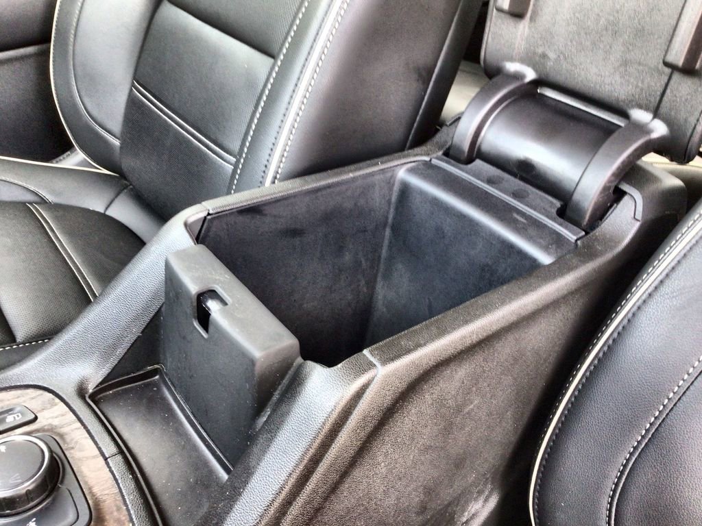 Used 2022 GMC Acadia Denali w/ Denali Ultimate Package FWD image 36