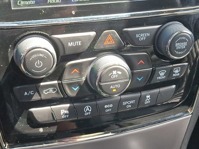 Used 2019 Jeep Grand Cherokee Limited X AWD/4WD image 16