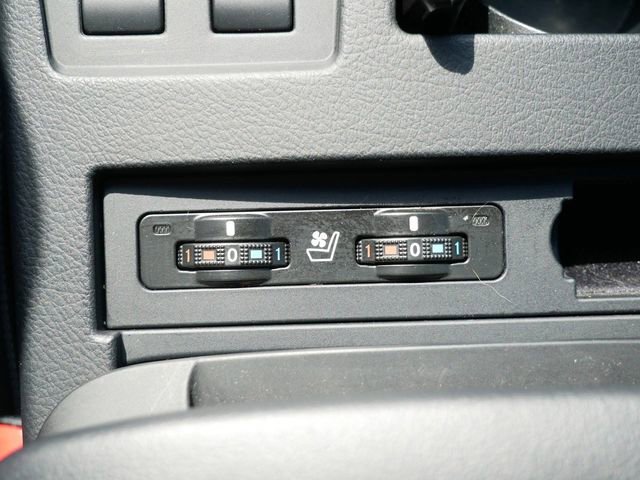 Used 2013 Lexus RX 450h AWD w/ Navigation Pkg image 22