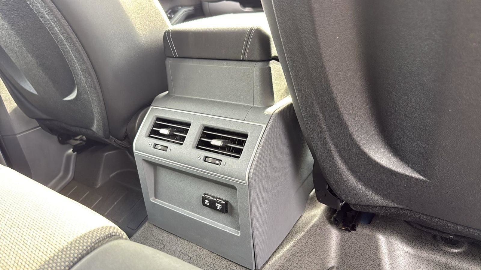 Used 2024 INEOS Grenadier Trialmaster Edition image 28