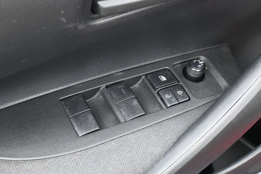 Used 2022 Toyota Corolla LE FWD image 14