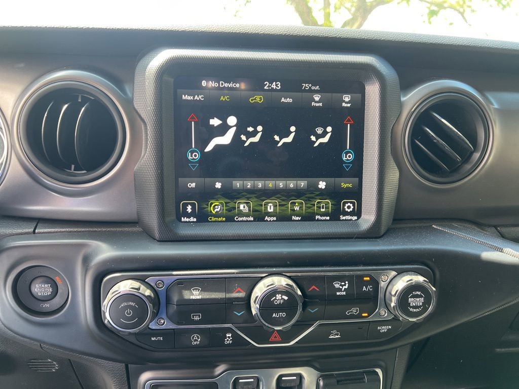 Used 2022 Jeep Wrangler Willys image 12