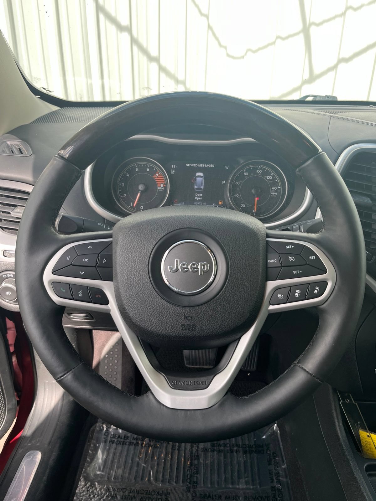 Used 2017 Jeep Cherokee Overland w/ Technology Group FWD image 19