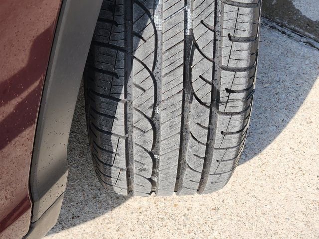 Used 2019 Toyota Highlander XLE image 18