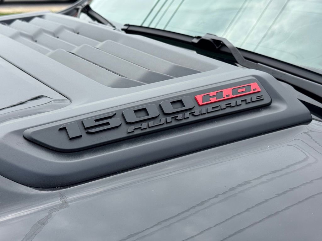 Used 2026 RAM 1500 Limited AWD/4WD image 3