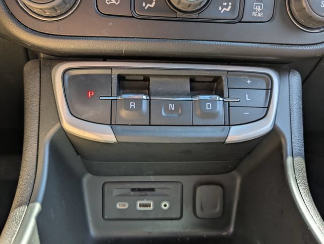 Used 2022 GMC Terrain SLT AWD/4WD image 36