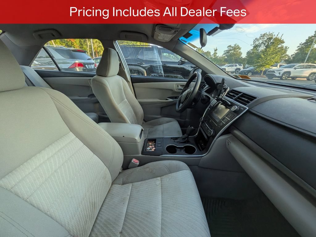 Used 2015 Toyota Camry LE FWD image 9