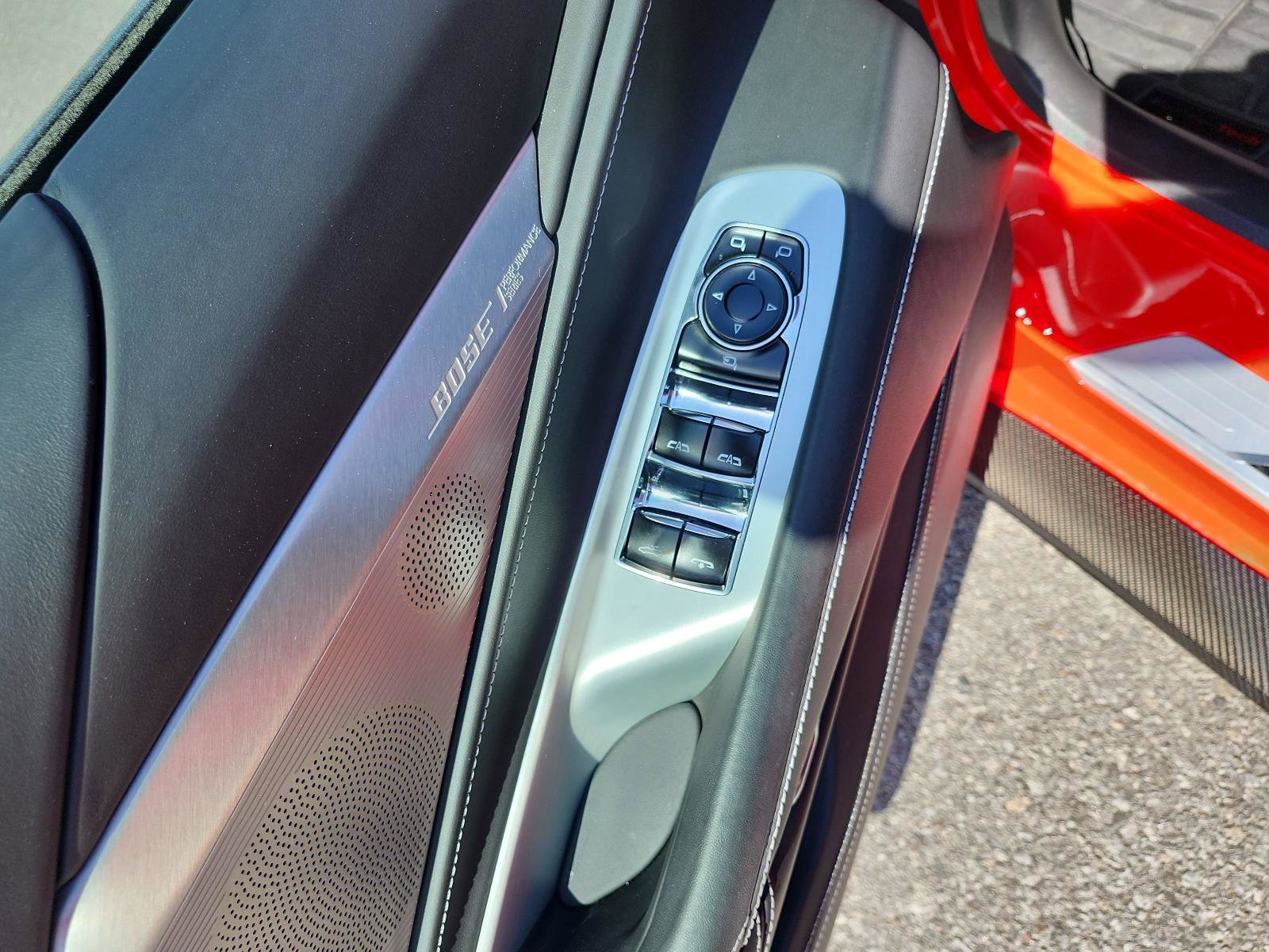 Used 2025 Chevrolet Corvette Stingray Premium Conv w/ Z51 Performance Package image 11