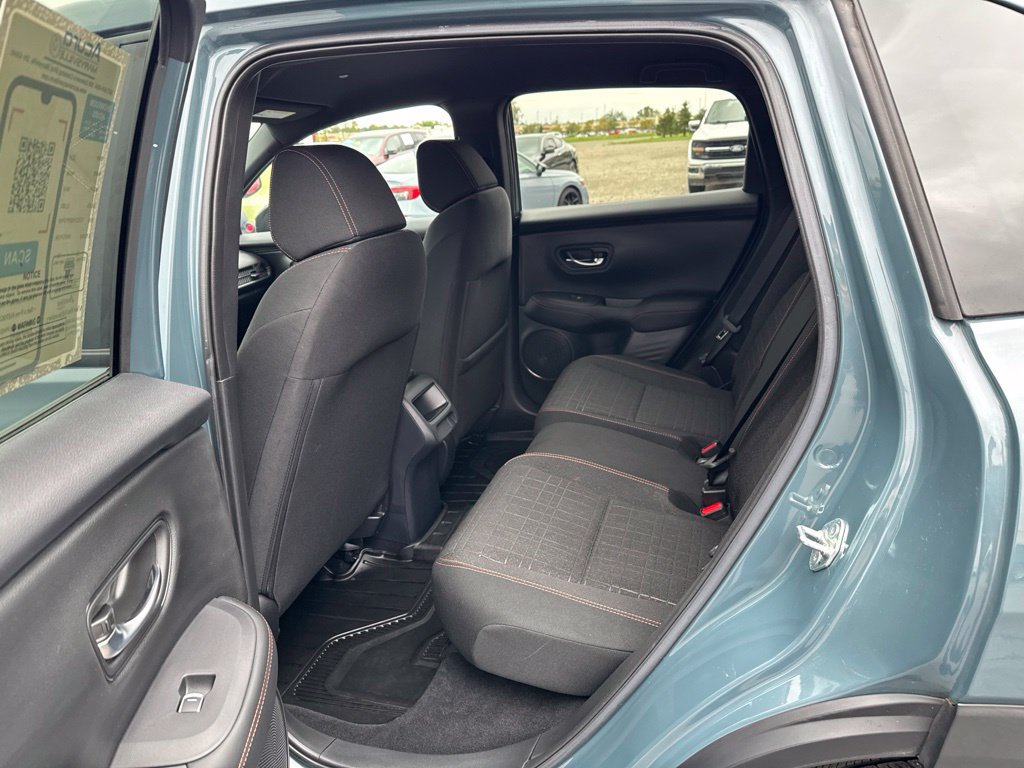 Used 2024 Honda HR-V Sport image 32