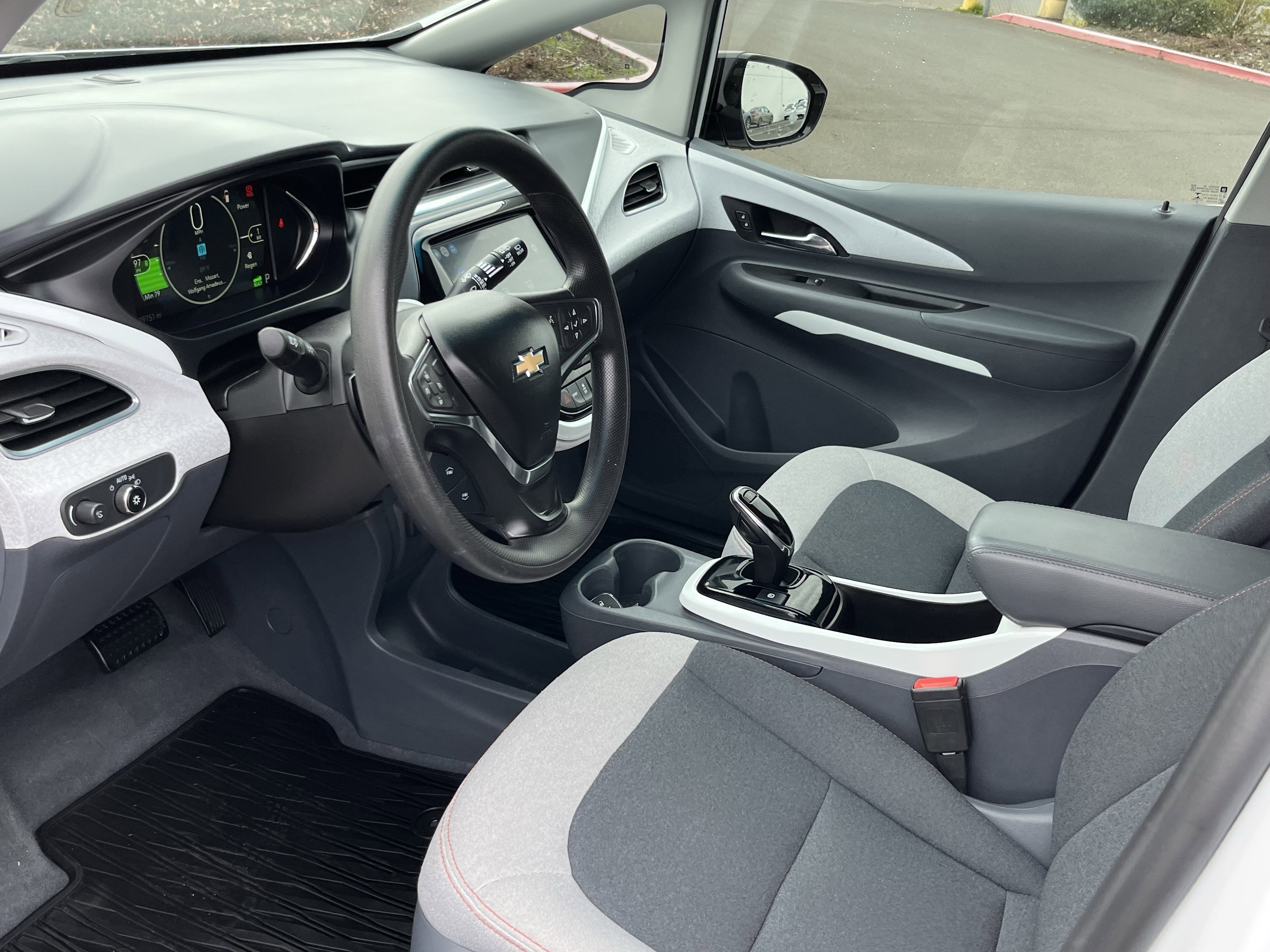 Used 2021 Chevrolet Bolt LT image 9