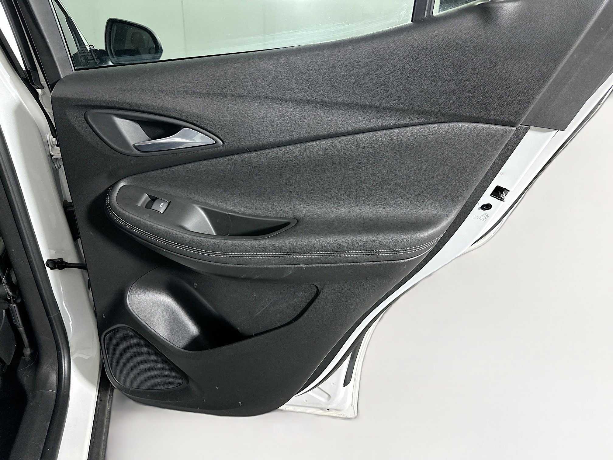 Used 2020 Buick Encore GX Select w/ Advanced Technology Package image 30