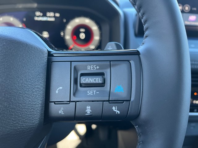 Certified 2026 Nissan Rogue Platinum w/ Tech Package AWD/4WD image 32