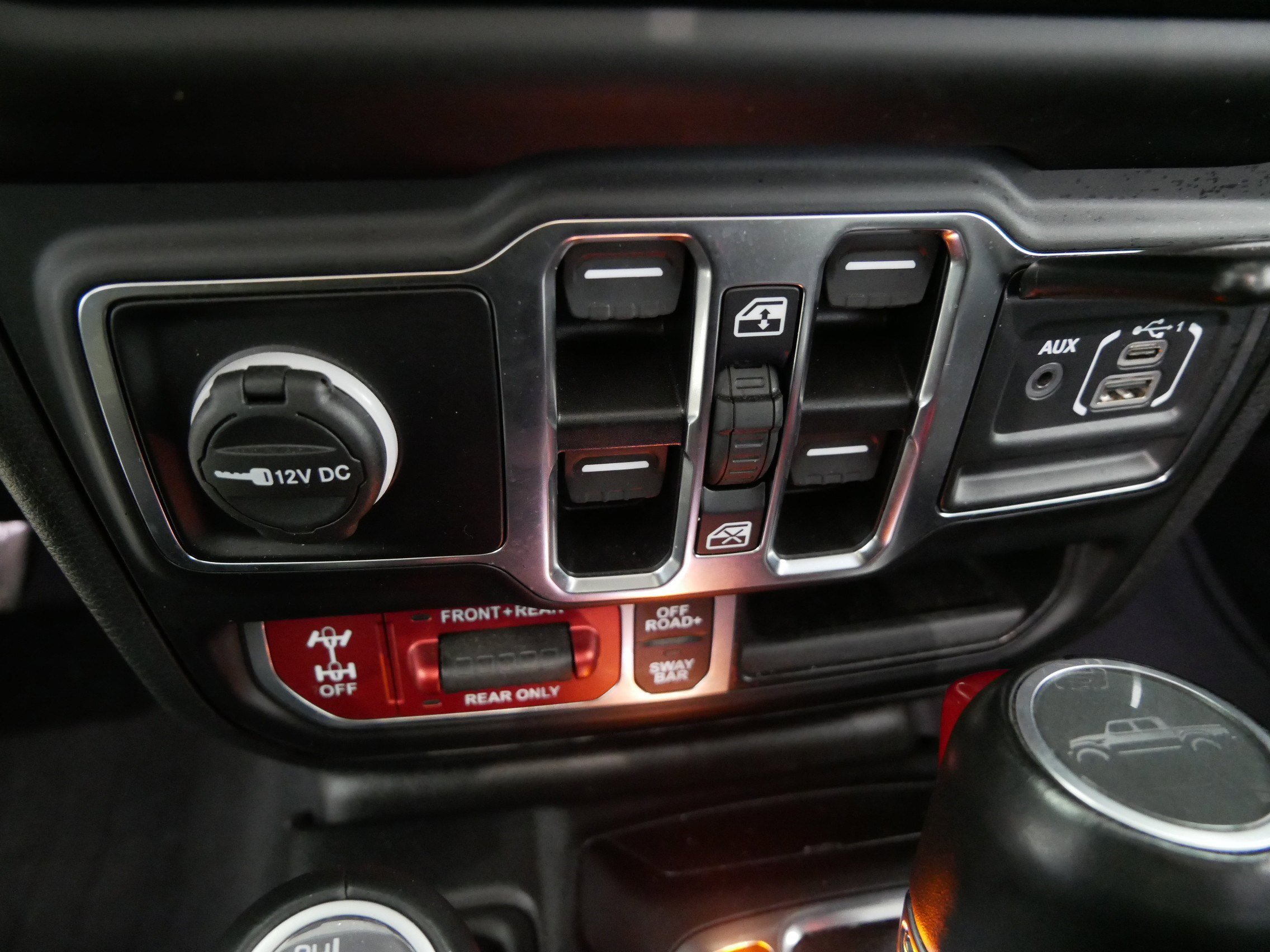 Used 2022 Jeep Gladiator Rubicon w/ LED Lighting Group image 30