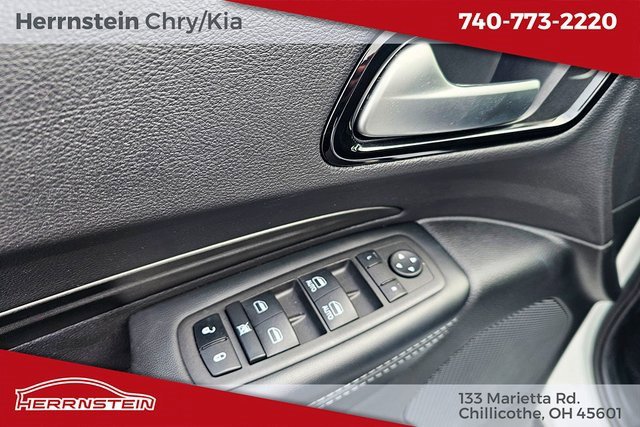 Used 2024 Dodge Durango SXT image 16