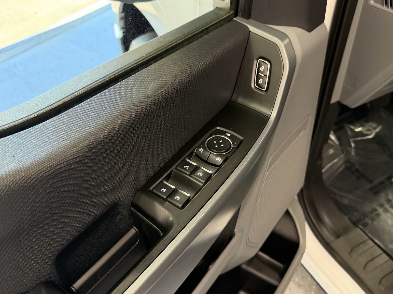 Used 2023 Ford F150 XLT AWD/4WD image 12