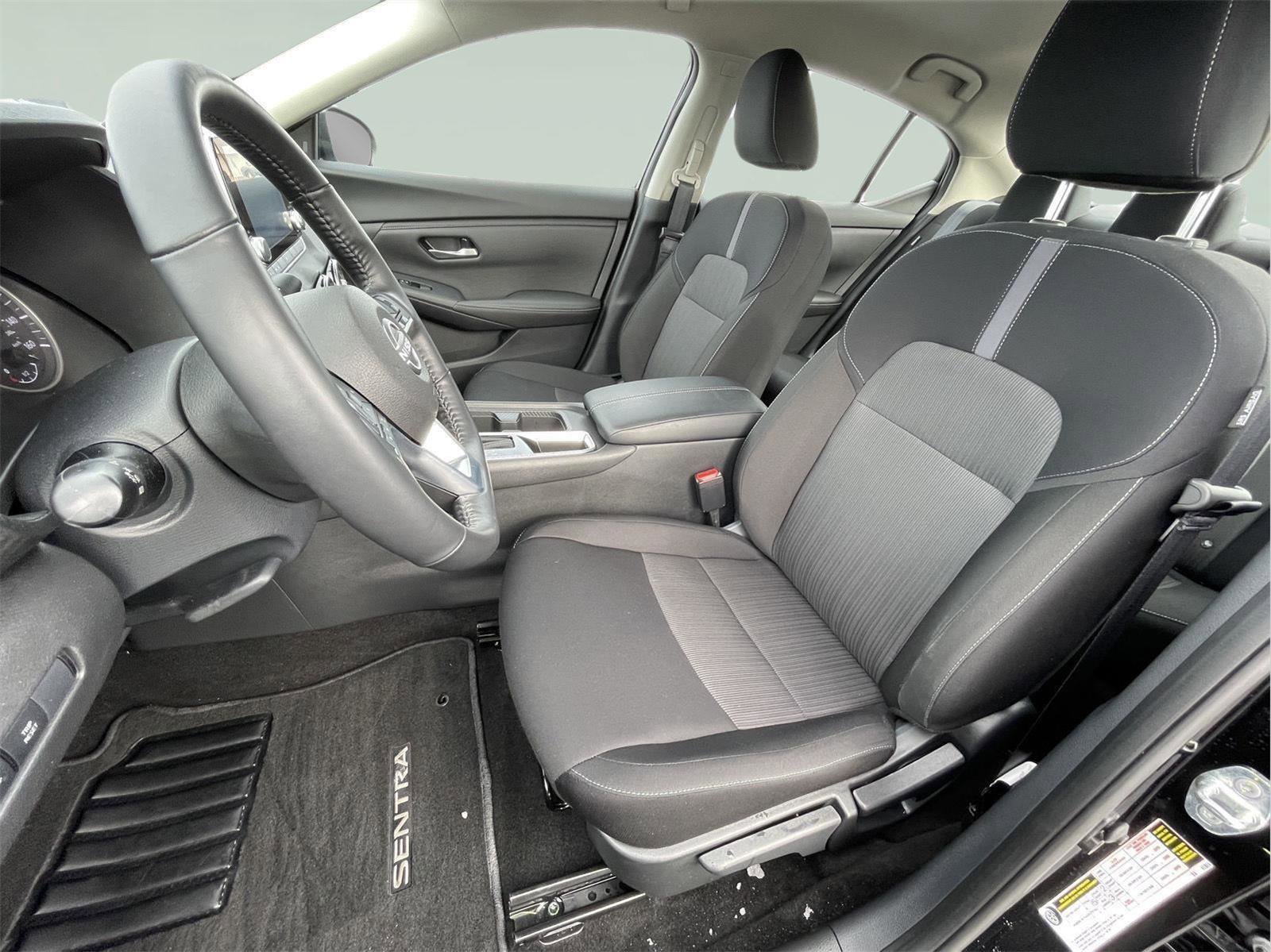 Used 2025 Nissan Sentra SV w/ All-Weather Package image 13