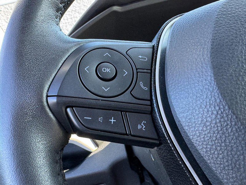 Used 2021 Toyota RAV4 XLE w/ Convenience Package image 16