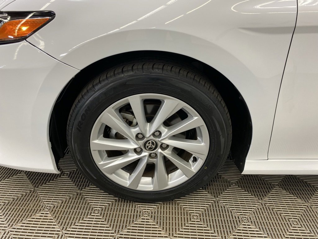 Used 2024 Toyota Camry LE image 8