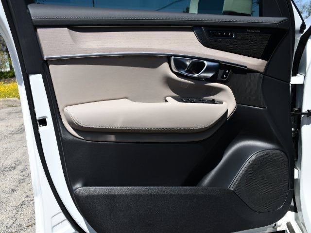 New 2026 Volvo XC90 B6 Ultra w/ Protection Package AWD/4WD image 10