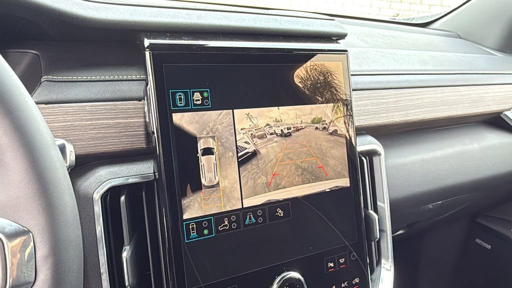 New 2026 GMC Acadia Denali w/ Super Cruise Package image 18